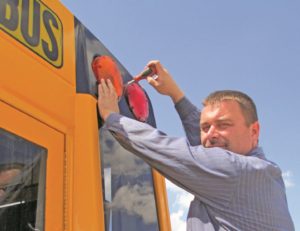 New law requires school bus drivers to use amber lights before red lights