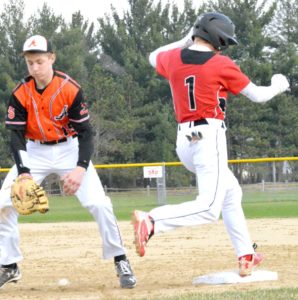 Cardinals pull a 6-4 win over Argyle