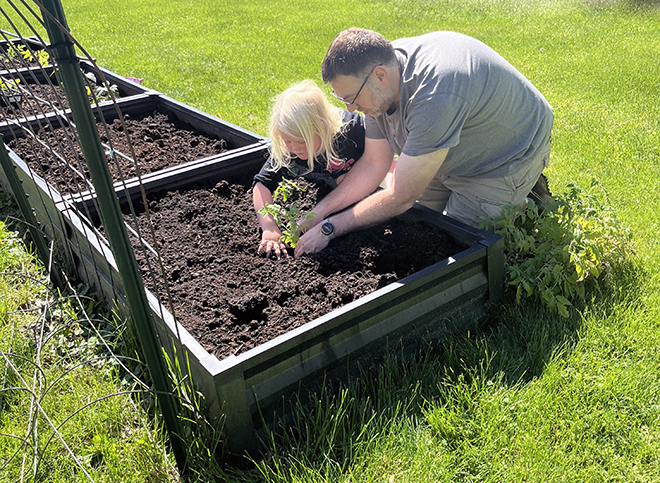 First Presbyterian in Clinton growing produce for community